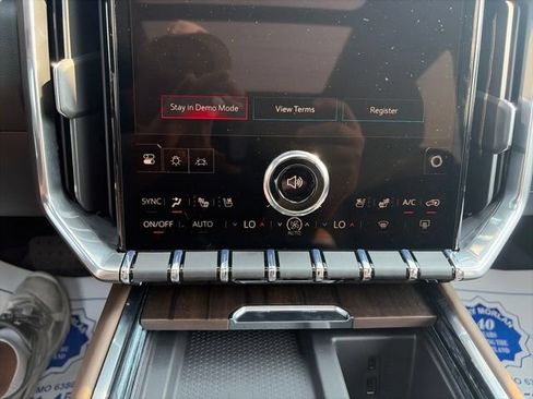 New 2026 GMC Acadia Denali Ultimate w/ LPO, Floor Liner Package AWD/4WD image 24