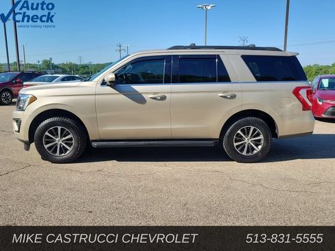 Used 2018 Ford Expedition XLT w/ Cargo Package AWD/4WD image 2