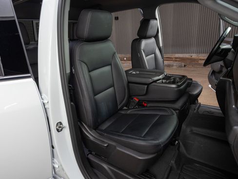 Used 2024 GMC Sierra 3500 SLE w/ SLE Value Package image 30