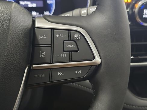 New 2026 Toyota Highlander Platinum image 33