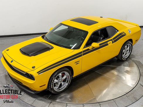 Used 2010 Dodge Challenger R/T RWD image 29