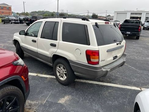 Used 2003 Jeep Grand Cherokee Laredo RWD image 3