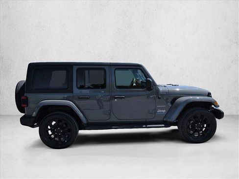 Used 2023 Jeep Wrangler Unlimited Sahara AWD/4WD image 9