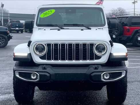 Certified 2025 Jeep Wrangler Unlimited Sahara AWD/4WD image 3