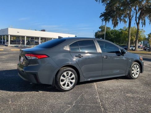 Used 2025 Toyota Corolla LE image 4