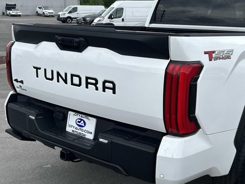 Used 2023 Toyota Tundra SR5 w/ SR5 Convenience Package AWD/4WD image 13