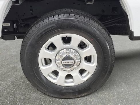 Certified 2024 Ford F250 XLT AWD/4WD image 27