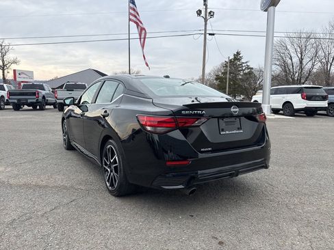 Used 2025 Nissan Sentra SR image 3