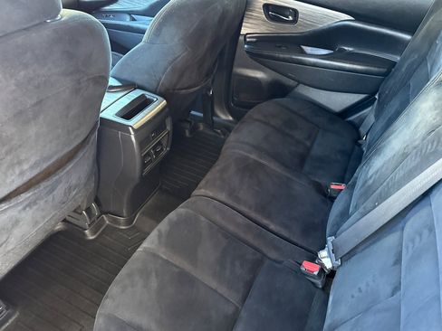 Used 2018 Nissan Murano SV image 15