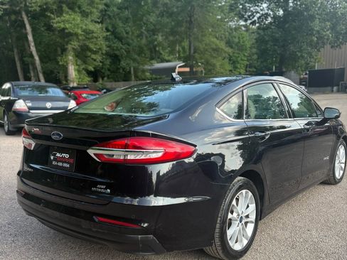 Used 2019 Ford Fusion SE image 5