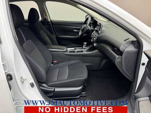 Used 2023 Nissan Sentra SV FWD image 19