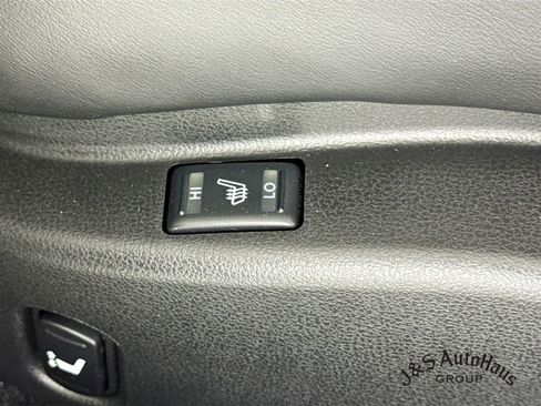 Used 2013 Nissan GT-R Premium AWD/4WD image 27