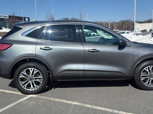 Used 2022 Ford Escape SEL image 4