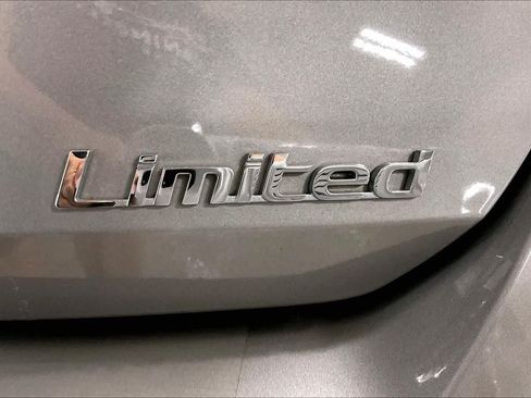 Used 2023 Hyundai Elantra Limited FWD image 10