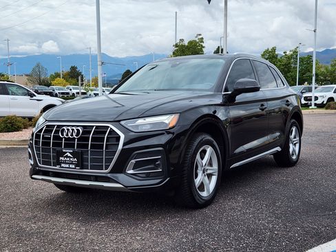 Used 2021 Audi Q5 Premium w/ Convenience Package image 5