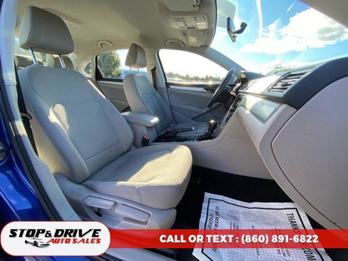 Used 2016 Volkswagen Passat 1.8T S image 17
