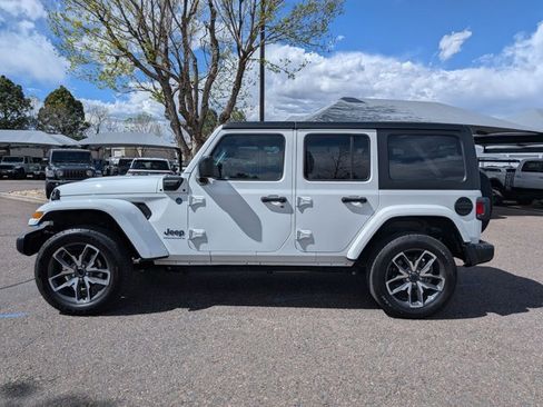 Used 2024 Jeep Wrangler Sport S w/ LED Headlamp & Fog Lamp Group image 9