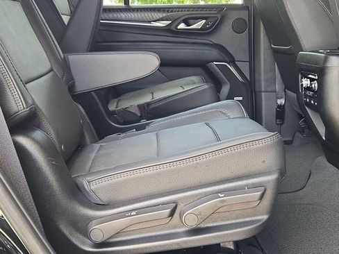 Used 2024 GMC Yukon Denali w/ Advanced Technology Package RWD image 27