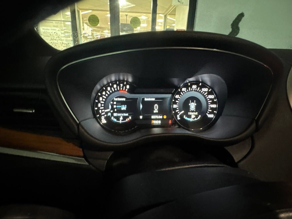 Used 2019 Lincoln MKC Reserve w/ MKC Technology Package FWD image 27