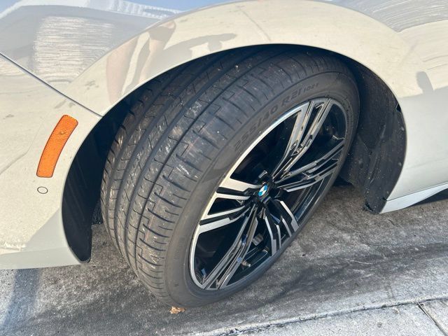Used 2023 BMW i7 xDrive60 AWD/4WD image 39