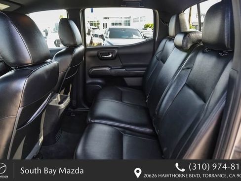 Used 2020 Toyota Tacoma TRD Sport w/ Technology Package RWD image 18