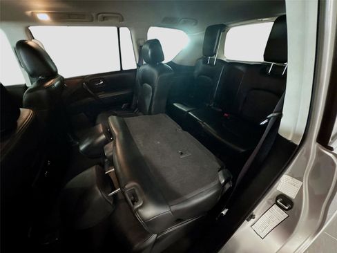 Used 2023 Nissan Armada SL image 21