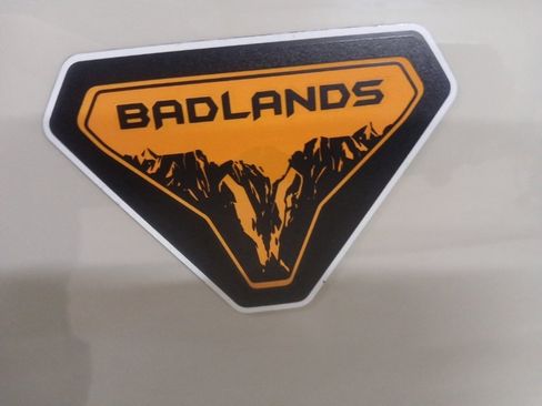 Certified 2025 Ford Bronco Badlands image 8