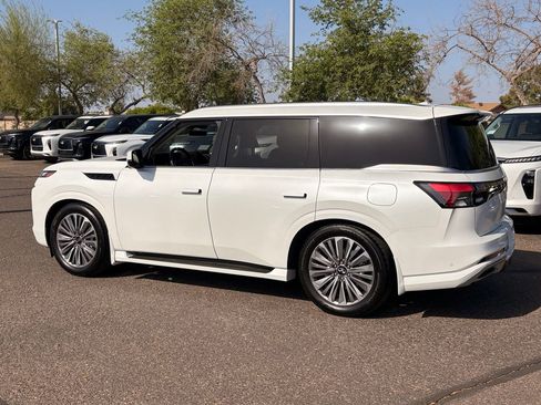 Certified 2026 INFINITI QX80 Luxe w/ Cargo Package AWD/4WD image 4
