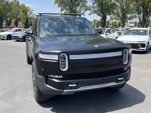 Used 2022 Rivian R1T Adventure AWD/4WD image 12