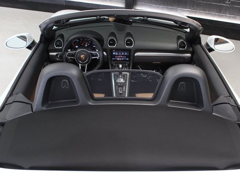 Used 2021 Porsche 718 Boxster w/ Premium Package RWD image 47