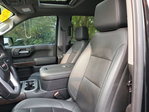 Used 2021 GMC Sierra 1500 SLT w/ SLT Convenience Package AWD/4WD image 17