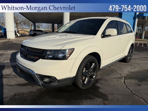 Used 2018 Dodge Journey Crossroad w/ Nav & Sun Group image 1