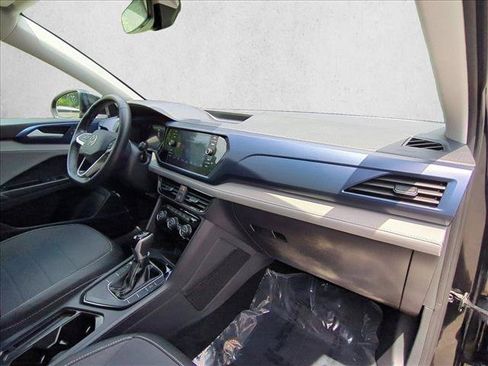 Used 2024 Volkswagen Taos SE FWD image 23