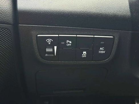 Used 2017 Hyundai Veloster Turbo w/ Tech Package 02 image 20