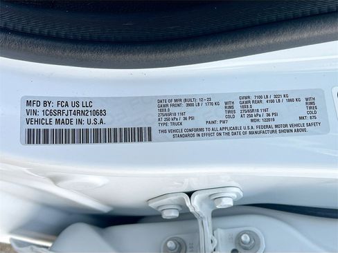 Used 2024 RAM 1500 Laramie image 32