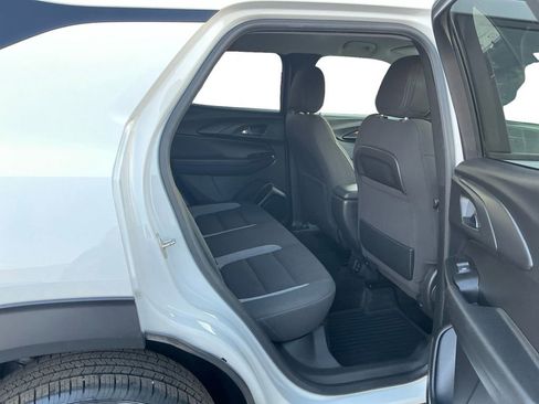 Used 2023 Chevrolet TrailBlazer LT image 23