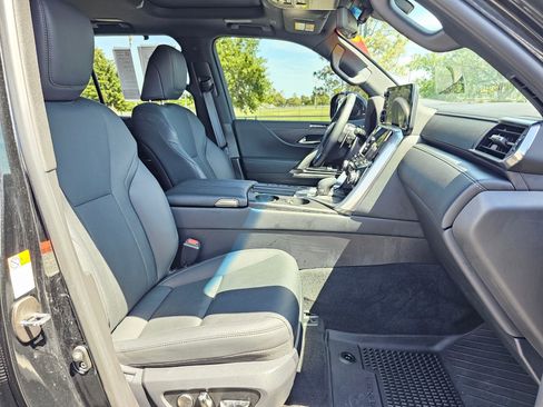 Used 2025 Lexus LX 700h Overtrail w/ Accessory Package (Z1) AWD/4WD image 10