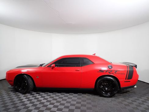 Used 2015 Dodge Challenger R/T Scat Pack w/ Scat Pack Stripe Group image 13