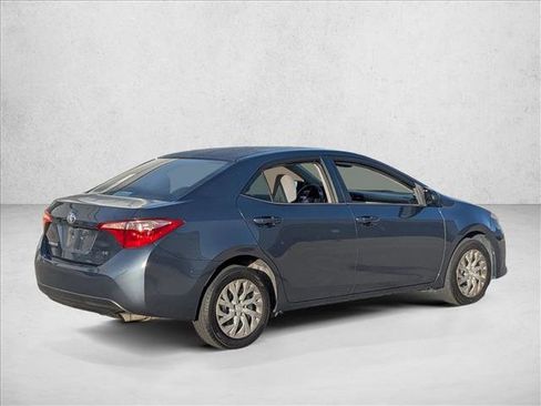 Used 2018 Toyota Corolla LE FWD image 5