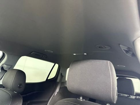 Used 2020 GMC Acadia SLE w/ Driver Convenience Package image 12