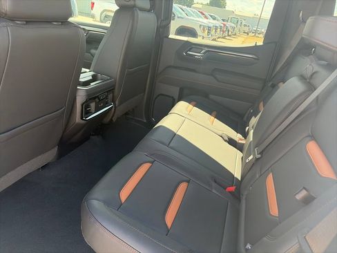 New 2026 GMC Sierra 1500 AT4 w/ AT4 Premium Package AWD/4WD image 11