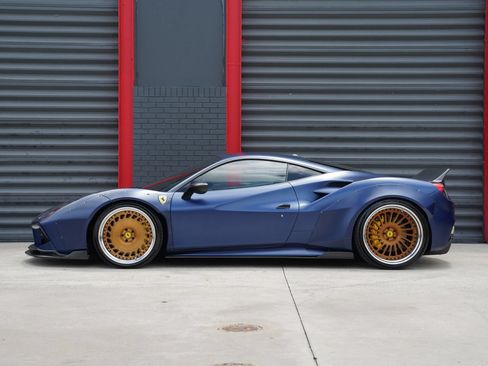 Used 2017 Ferrari 488 GTB RWD image 2