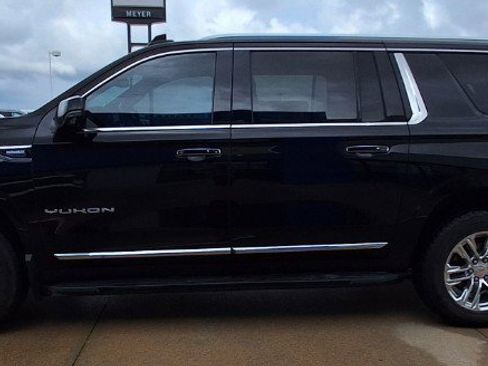 Used 2022 GMC Yukon XL SLT w/ SLT Premium Package AWD/4WD image 5