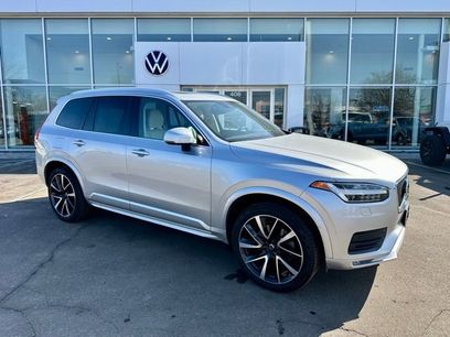 Used 2020 Volvo XC90 T6 Momentum
