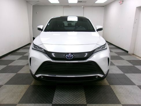 Used 2024 Toyota Venza Limited AWD/4WD image 15