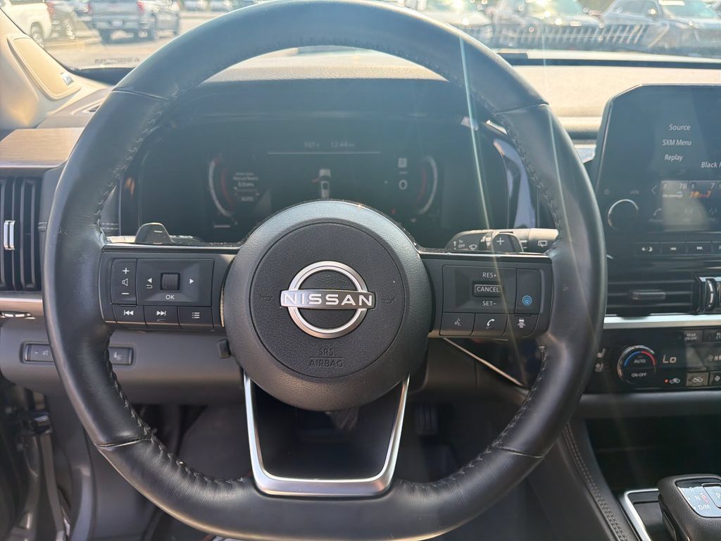 Used 2023 Nissan Pathfinder Platinum w/ Lighting Package (N93) AWD/4WD image 15