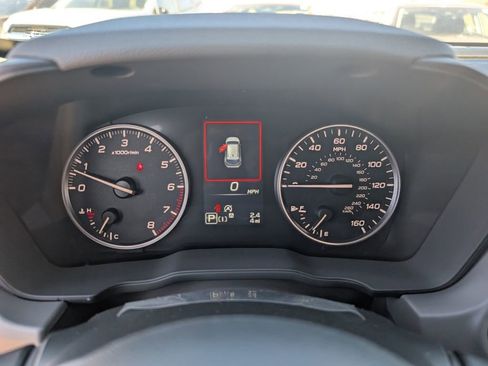 New 2025 Subaru Crosstrek 2.5i Limited w/ Crosstrek Mirror Package image 17