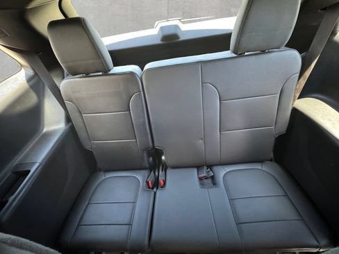 Used 2023 Chevrolet Traverse Premier w/ LPO, Floor Liner Package AWD/4WD image 22