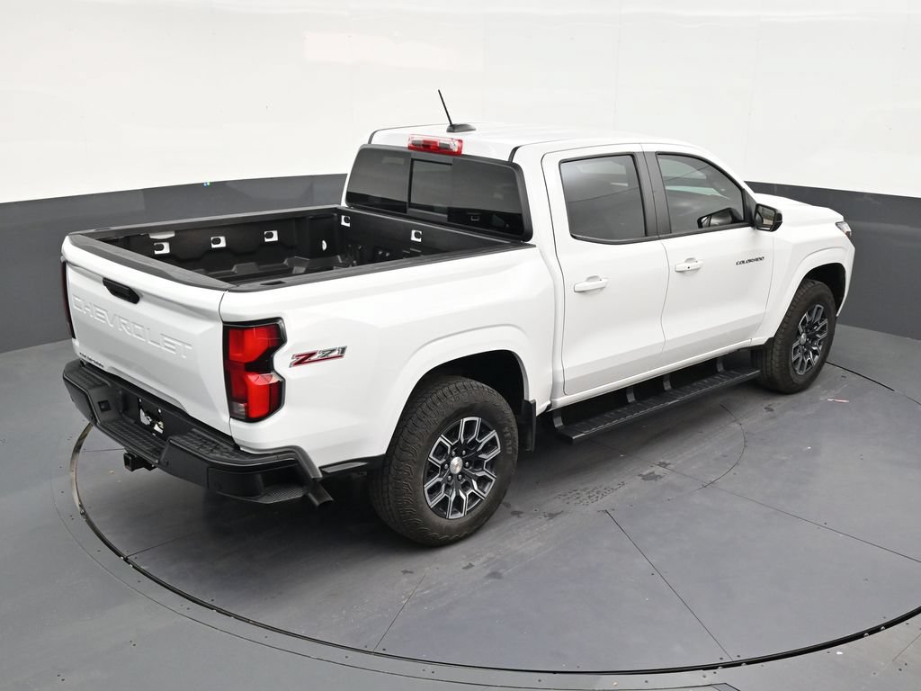 Used 2026 Chevrolet Colorado Z71 AWD/4WD image 16