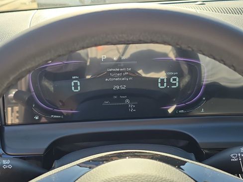 New 2026 Kia Seltos S FWD image 31